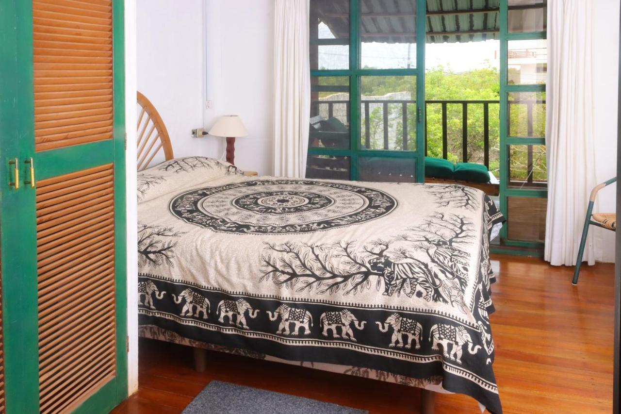 Galapagos Chalet Puerto Ayora  Ngoại thất bức ảnh
