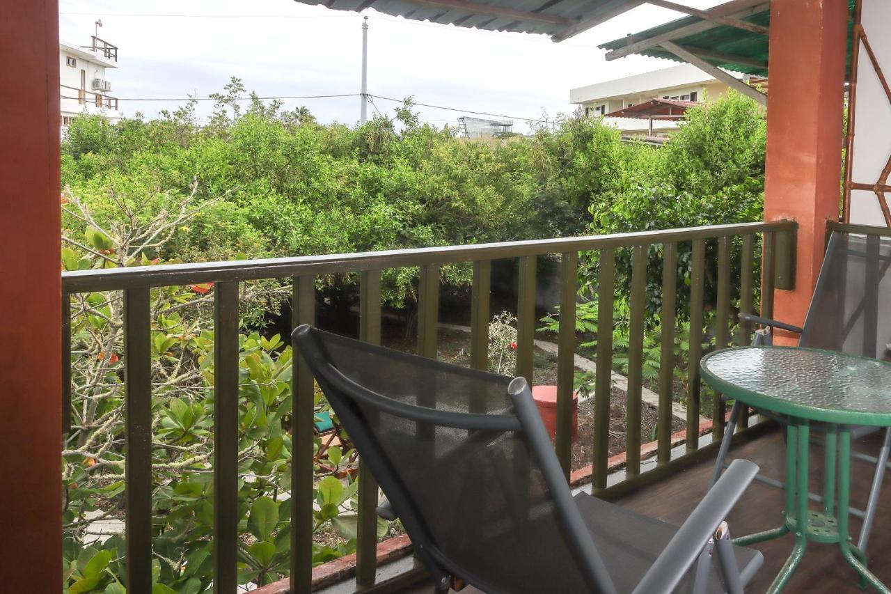 Galapagos Chalet Puerto Ayora  Ngoại thất bức ảnh